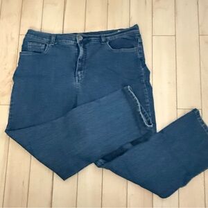 #2 - BASIC EDITION WOMEN’S JEANS